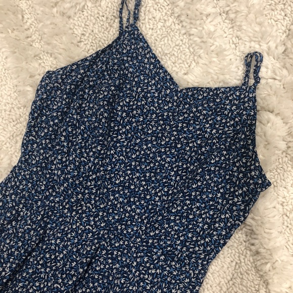 Dress - Picture 2 of 6